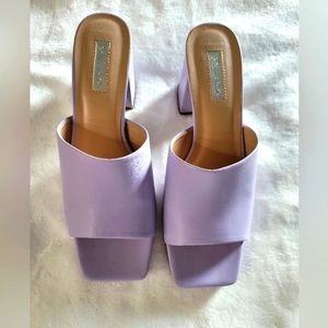 Lavender size 9 sandals
